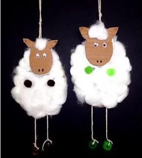 Sheep door hanger