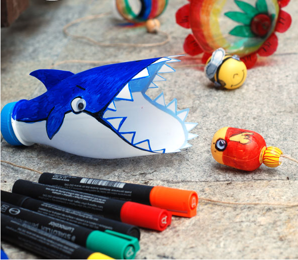 Plastic diy shark catcher game
