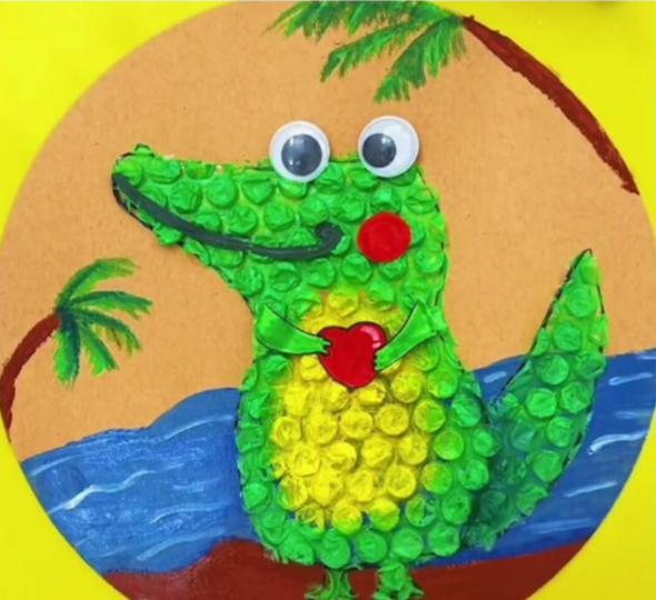 Bubble wrap crocodile